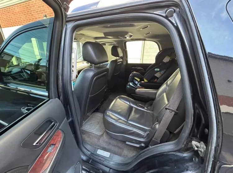 2009 Cadillac Escalade & EXT 3rd Gen - Image 6 of 11