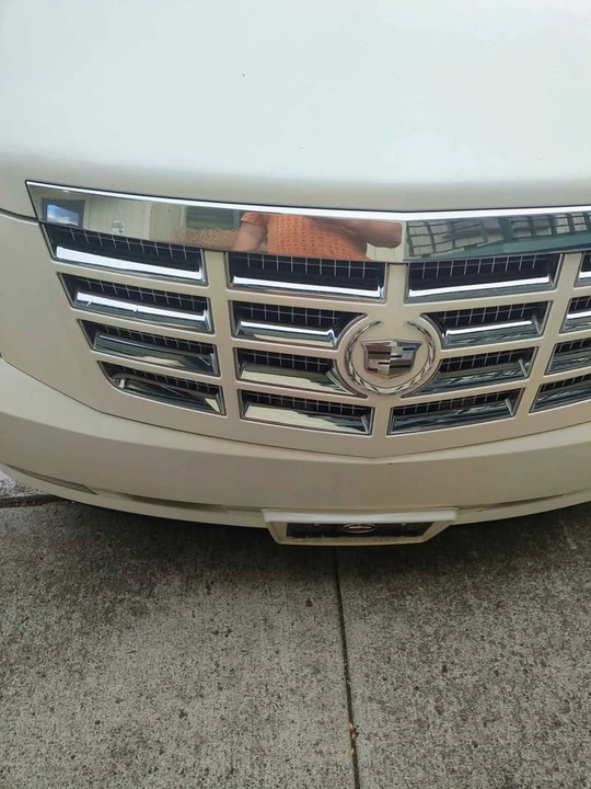 2009 Cadillac Escalade & EXT 3rd Gen - Image 2 of 5