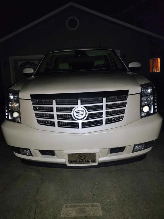 2009 Cadillac Escalade & EXT 3rd Gen - Image 5 of 5