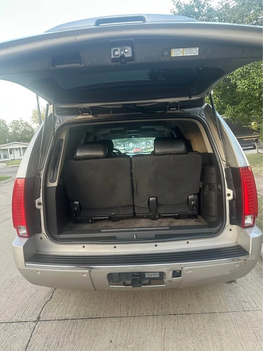 2009 Cadillac Escalade & EXT 3rd Gen - Image 8 of 10