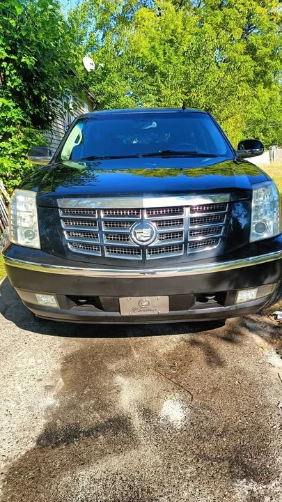 2009 Cadillac Escalade & EXT 3rd Gen - Image 6 of 13