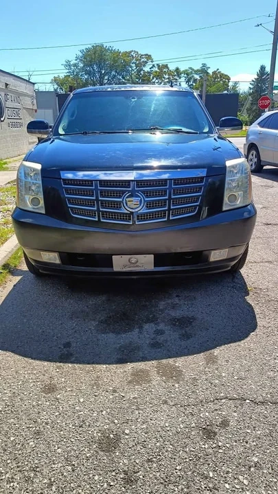 2009 Cadillac Escalade & EXT 3rd Gen - Image 11 of 13