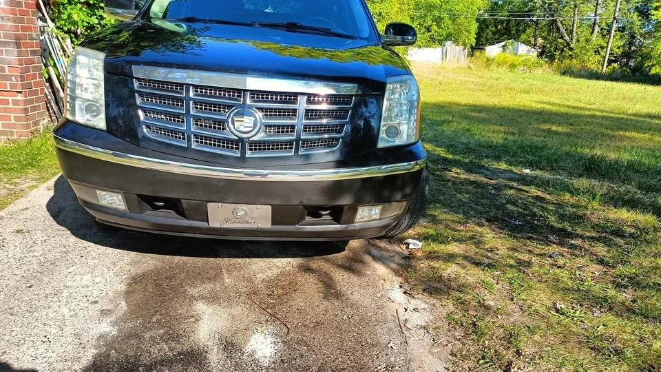 2009 Cadillac Escalade & EXT 3rd Gen - Image 7 of 13