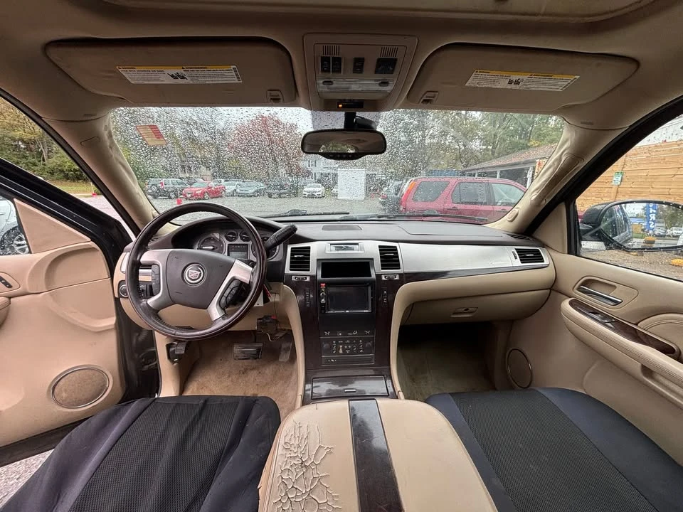 2009 Cadillac Escalade & EXT 3rd Gen - Image 11 of 13