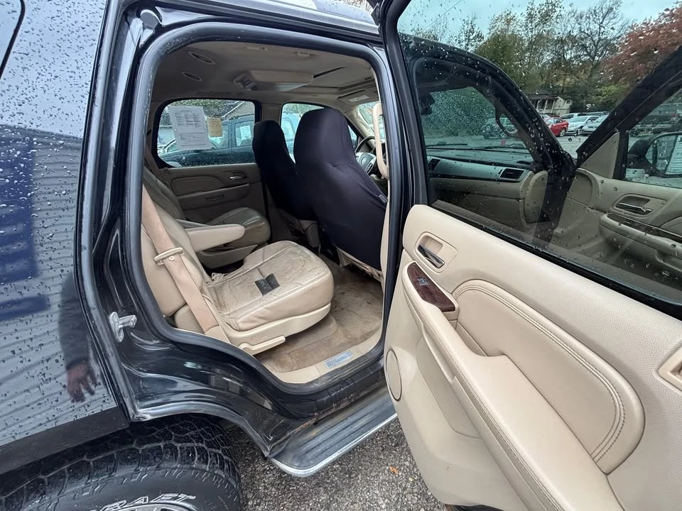 2009 Cadillac Escalade & EXT 3rd Gen - Image 7 of 13
