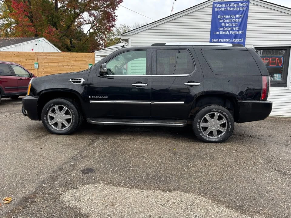 2009 Cadillac Escalade & EXT 3rd Gen - Image 2 of 13