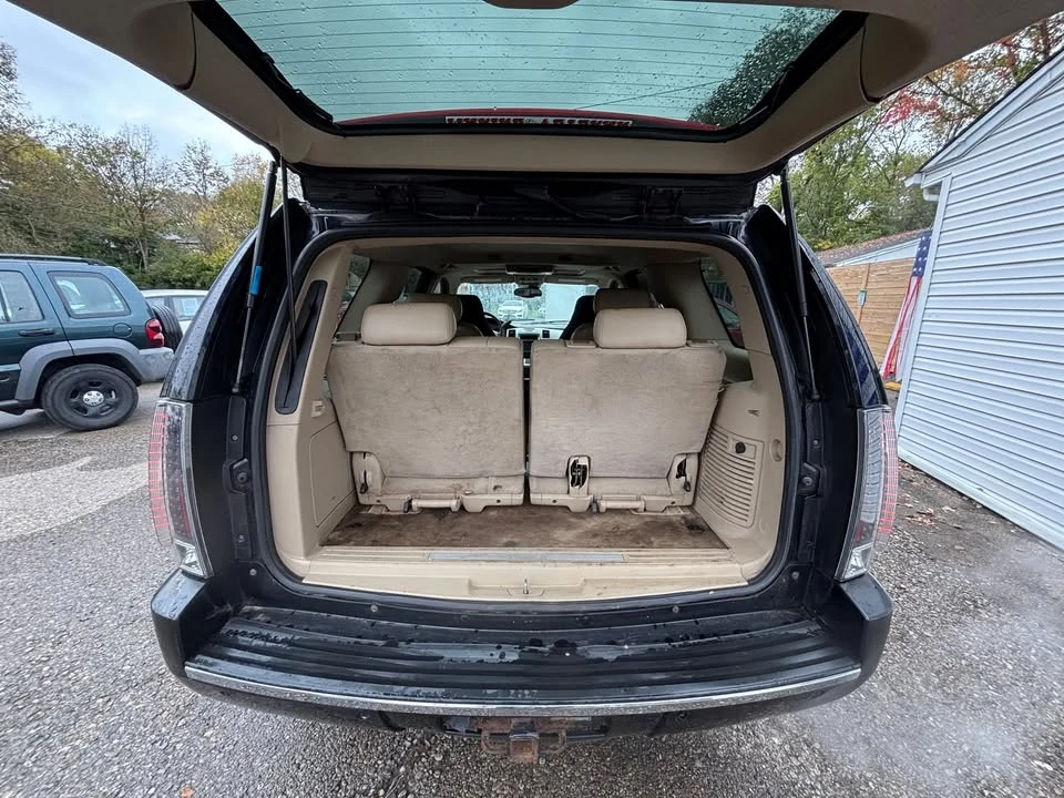 2009 Cadillac Escalade & EXT 3rd Gen - Image 9 of 13