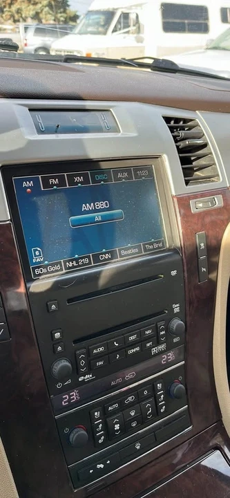 2009 Cadillac Escalade & EXT 3rd Gen - Image 11 of 11
