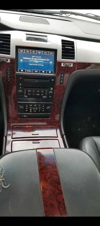 2009 Cadillac Escalade & EXT 3rd Gen - Image 4 of 8