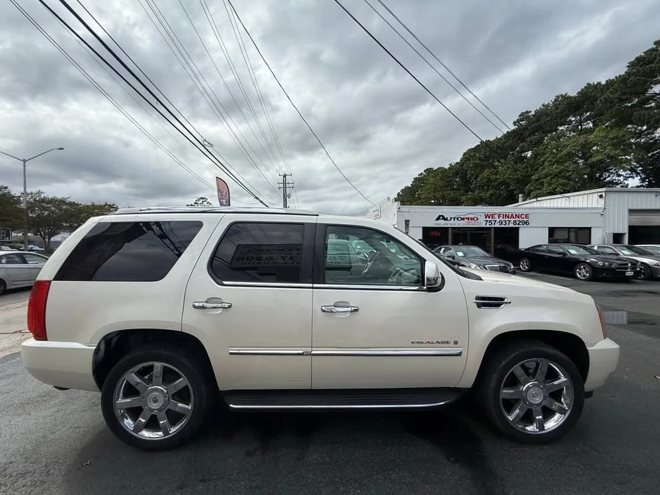 2009 Cadillac Escalade & EXT 3rd Gen - Image 7 of 20