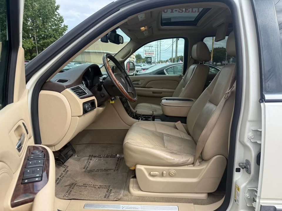 2009 Cadillac Escalade & EXT 3rd Gen - Image 12 of 20