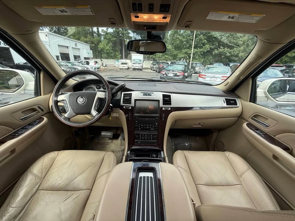 2009 Cadillac Escalade & EXT 3rd Gen - Image 17 of 20