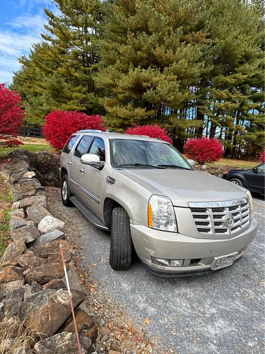 2009 Cadillac Escalade & EXT 3rd Gen - Image 6 of 9