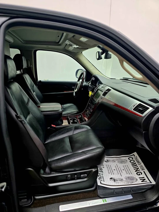 2009 Cadillac Escalade & EXT 3rd Gen - Image 19 of 20