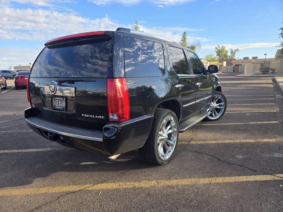 2009 Cadillac Escalade & EXT 3rd Gen - Image 3 of 9