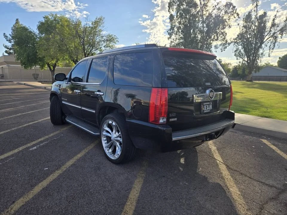 2009 Cadillac Escalade & EXT 3rd Gen - Image 2 of 9