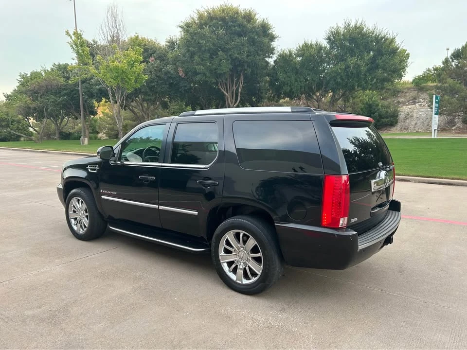 2009 Cadillac Escalade & EXT 2nd Gen - Image 3 of 13