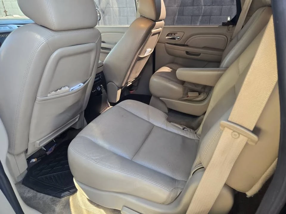 2009 Cadillac Escalade & EXT 3rd Gen - Image 8 of 9