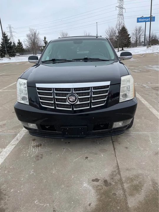 2009 Cadillac Escalade & EXT 3rd Gen - Image 2 of 9