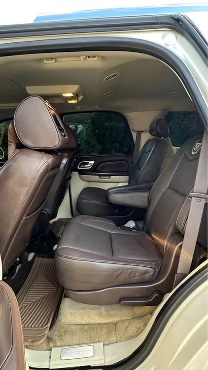 2009 Cadillac Escalade & EXT 3rd Gen - Image 16 of 19