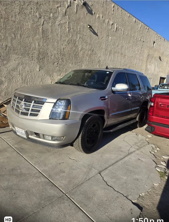 2009 Cadillac Escalade & EXT 3rd Gen - Image 2 of 8