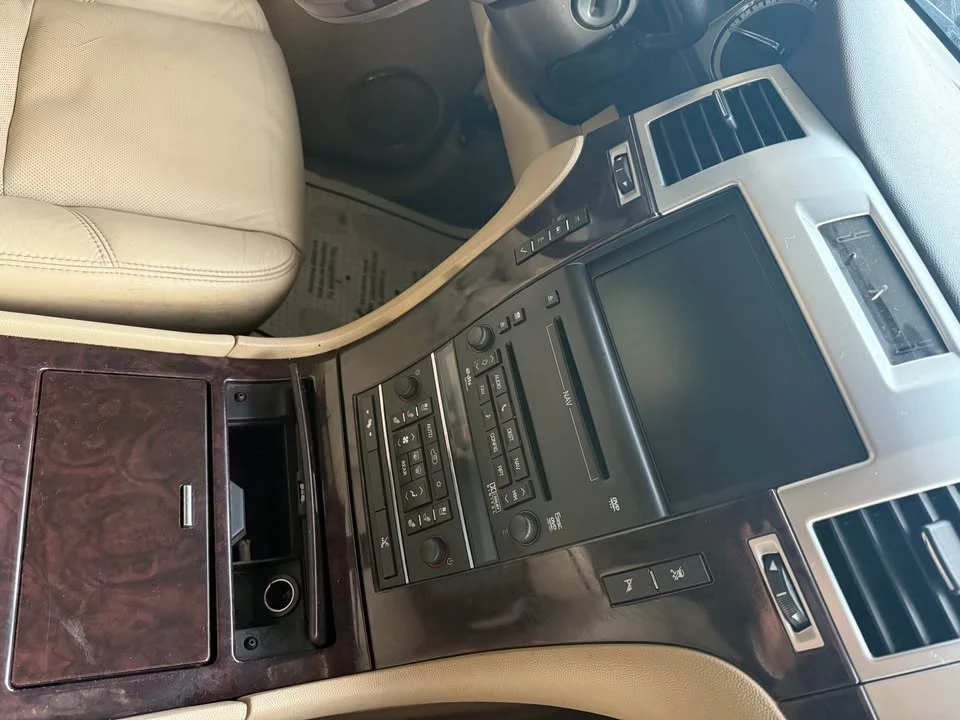 2009 Cadillac Escalade & EXT 3rd Gen - Image 7 of 11