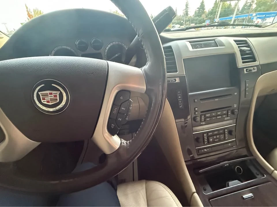 2009 Cadillac Escalade & EXT 3rd Gen - Image 6 of 11