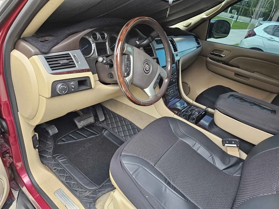 2009 Cadillac Escalade & EXT 3rd Gen - Image 4 of 9