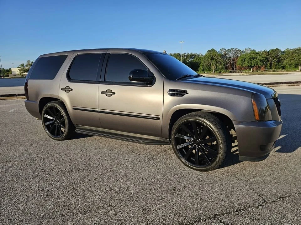 2009 Cadillac Escalade & EXT 3rd Gen - Image 8 of 9