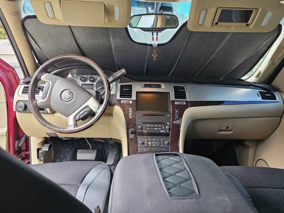 2009 Cadillac Escalade & EXT 3rd Gen - Image 5 of 9