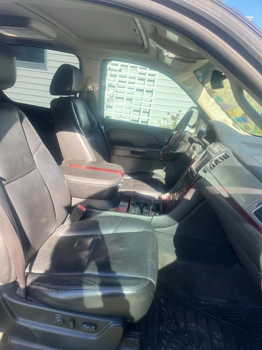 2009 Cadillac Escalade & EXT 3rd Gen - Image 3 of 7