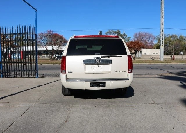 2009 Cadillac Escalade & EXT 3rd Gen - Image 3 of 16