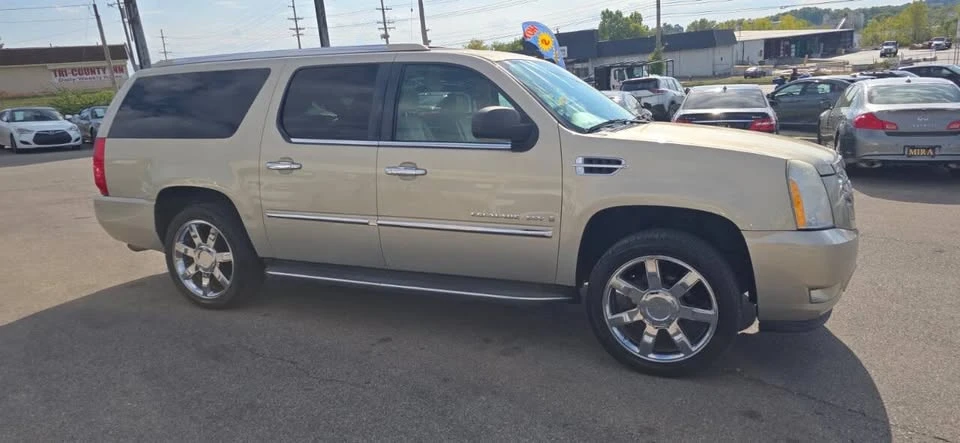 2009 Cadillac Escalade & EXT 3rd Gen - Image 6 of 20