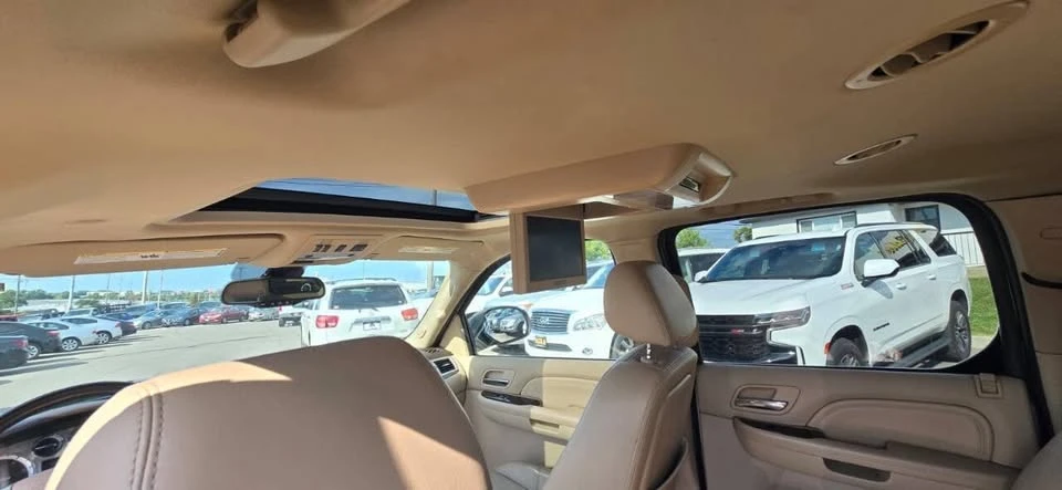 2009 Cadillac Escalade & EXT 3rd Gen - Image 14 of 20