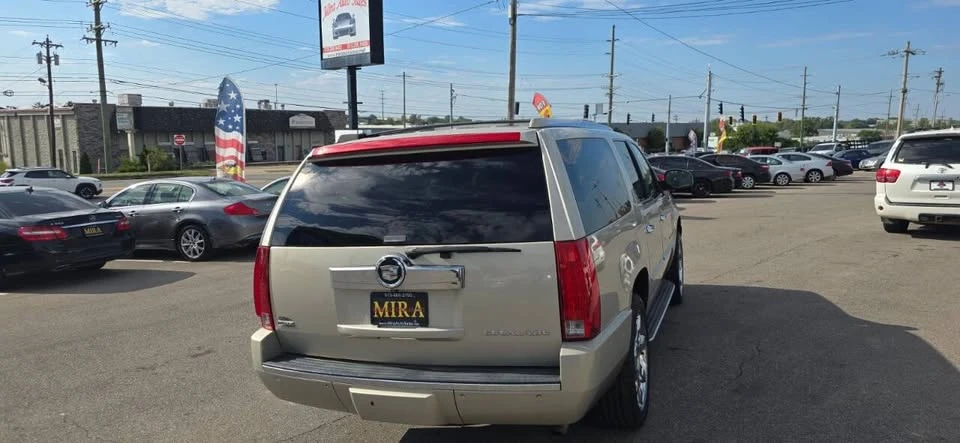 2009 Cadillac Escalade & EXT 3rd Gen - Image 4 of 20