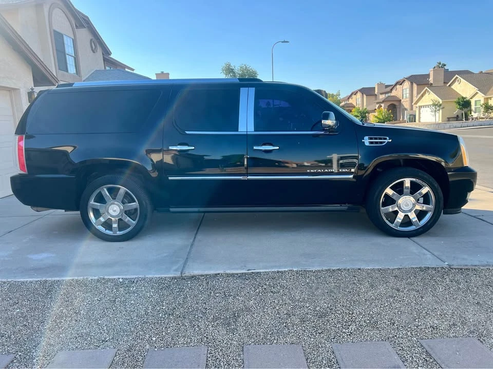 2009 Cadillac Escalade & EXT 3rd Gen - Image 3 of 6