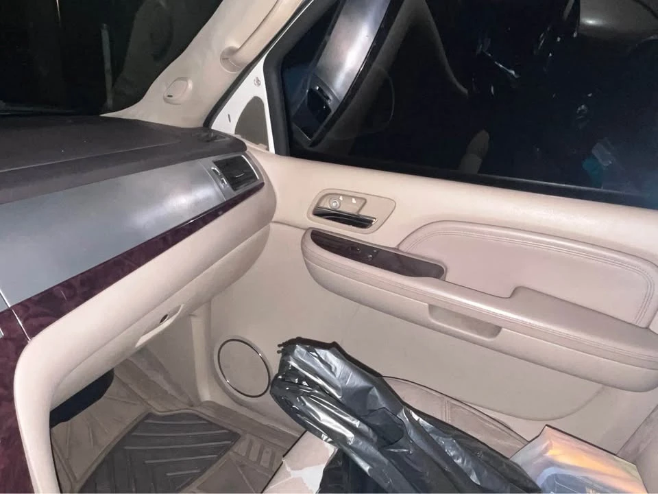 2009 Cadillac Escalade & EXT 3rd Gen - Image 4 of 6