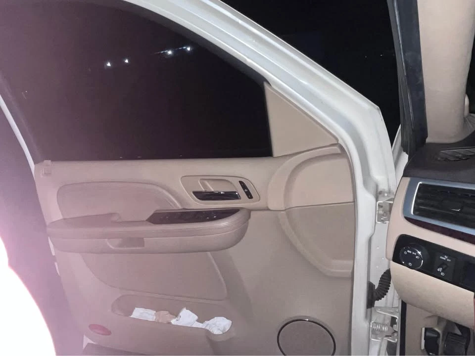 2009 Cadillac Escalade & EXT 3rd Gen - Image 6 of 6