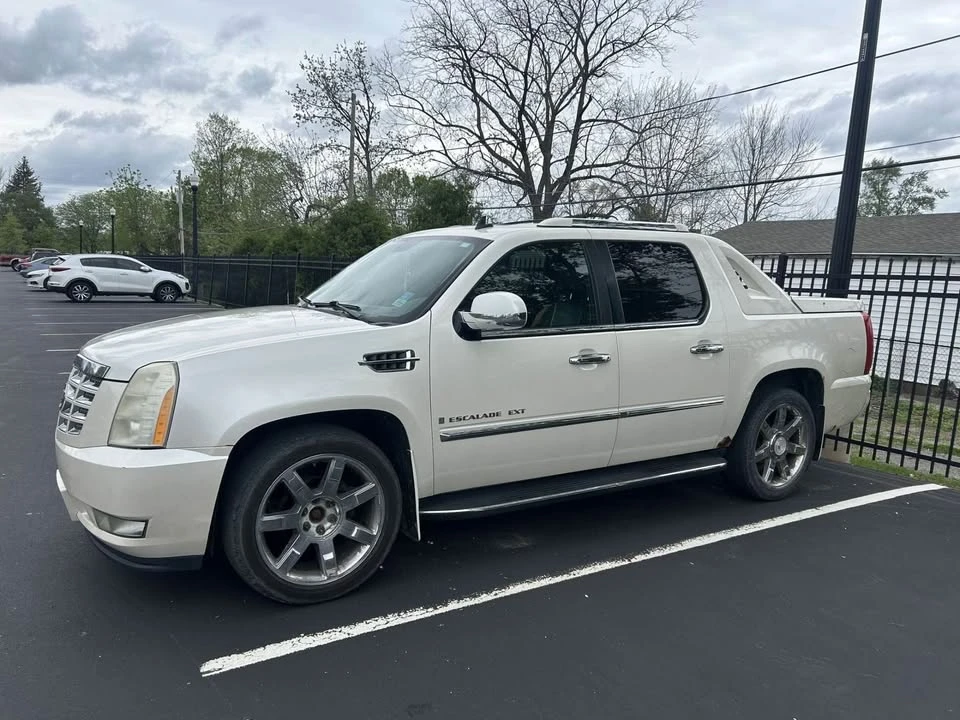 2009 Cadillac Escalade & EXT 2nd Gen - Image 2 of 6
