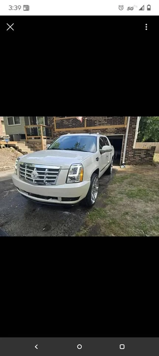 2009 Cadillac Escalade & EXT 3rd Gen - Image 2 of 6