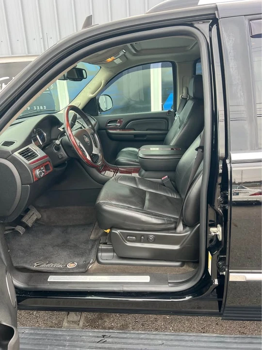 2009 Cadillac Escalade & EXT 3rd Gen - Image 14 of 18