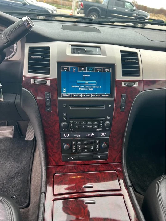 2009 Cadillac Escalade & EXT 3rd Gen - Image 16 of 18