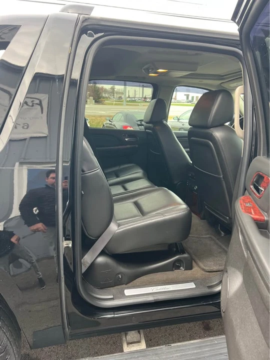2009 Cadillac Escalade & EXT 3rd Gen - Image 17 of 18