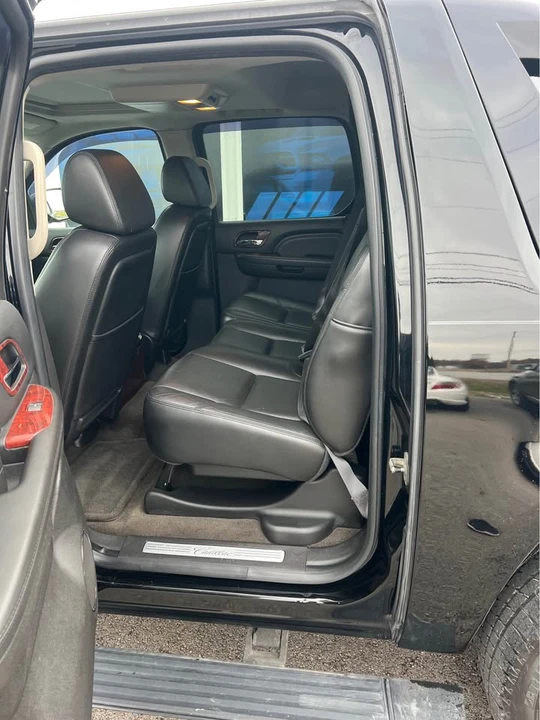 2009 Cadillac Escalade & EXT 3rd Gen - Image 11 of 18