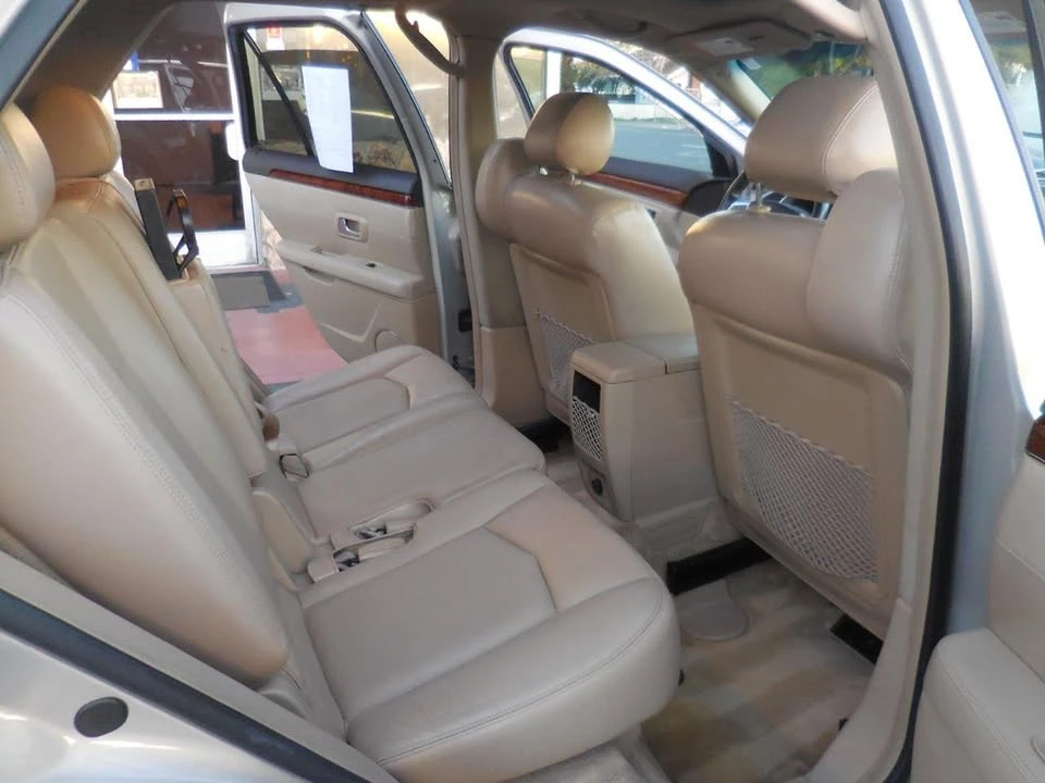 2009 Cadillac SRX - Image 13 of 20