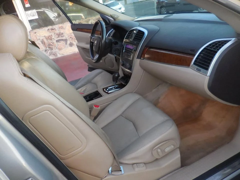 2009 Cadillac SRX - Image 11 of 20