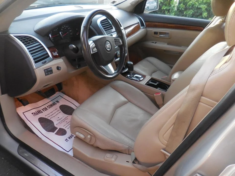 2009 Cadillac SRX - Image 10 of 20