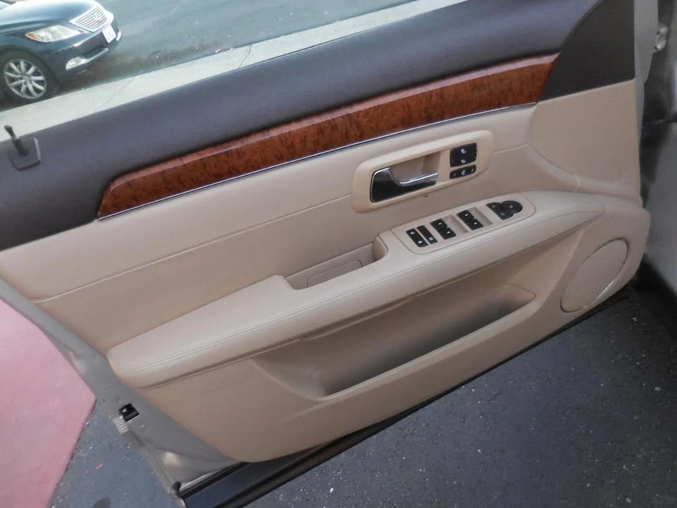 2009 Cadillac SRX - Image 18 of 20