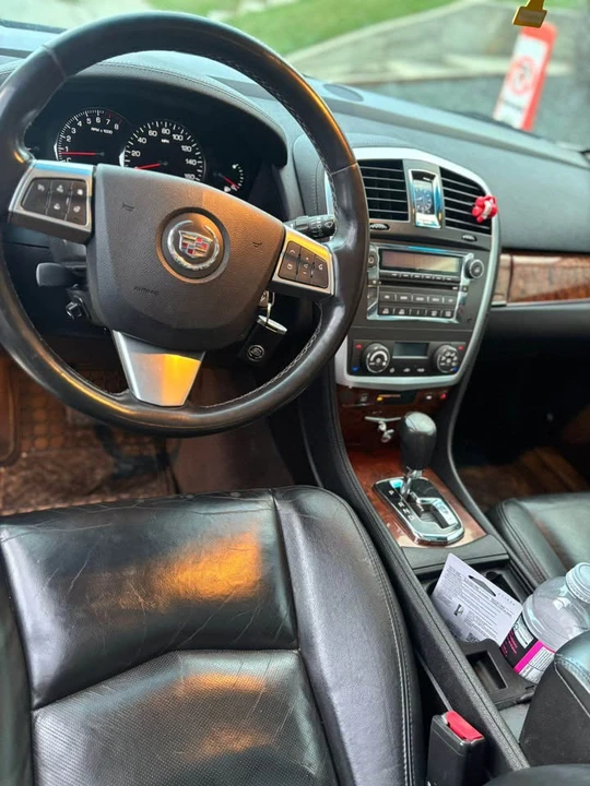 2009 Cadillac SRX - Image 7 of 13