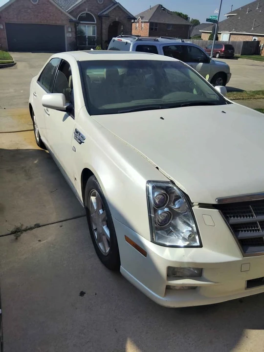 2009 Cadillac STS - Image 2 of 8